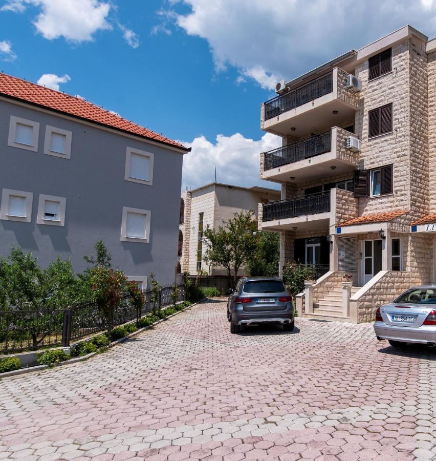 Apartments Amigos Podstrana Extérieur photo