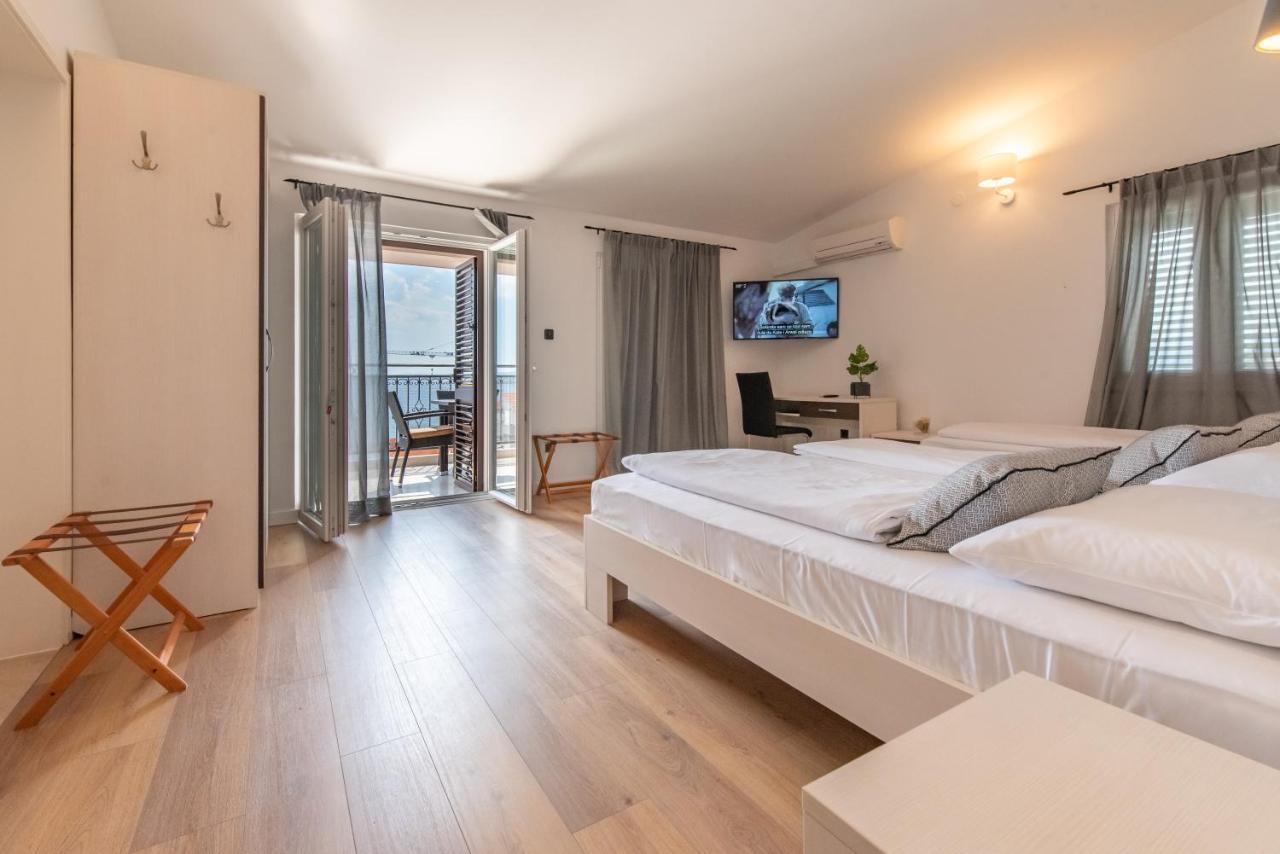 Apartments Amigos Podstrana Extérieur photo
