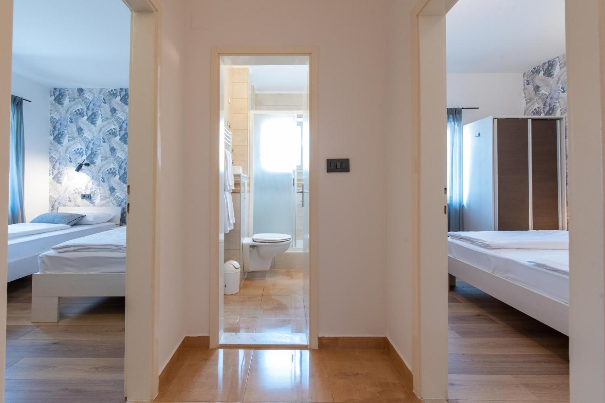 Apartments Amigos Podstrana Extérieur photo